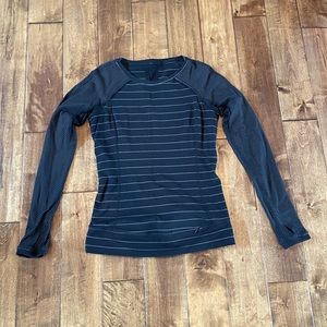 Lululemon black shirt. Estimated sz 6 so soft!